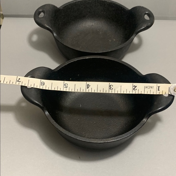 Mini Cast Iron Set of 2 Lodge USA HMSB skillet to table set matte black pots - Picture 3 of 5